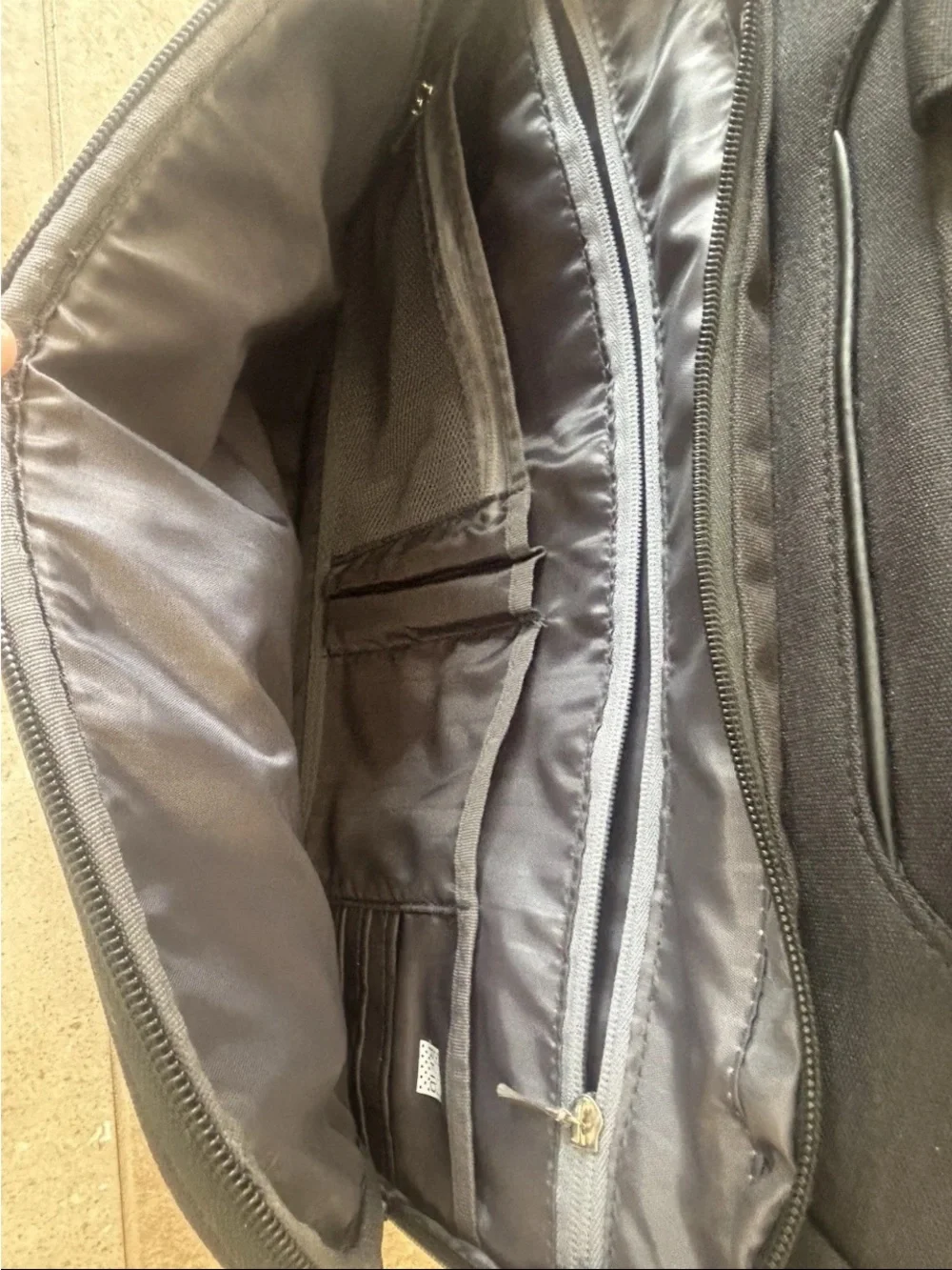 Black Rolling Laptop Bag, Briefcase Empsign brand, Excellent condition.